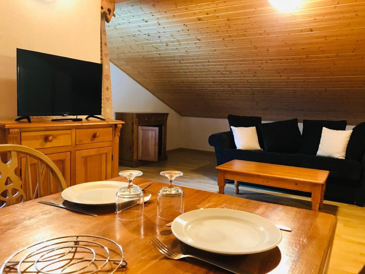 Studio Mansarde Avec Balcon, Piscine Et Parking Souterrain A Samoens - Fr-1-629-92 ภายนอก รูปภาพ